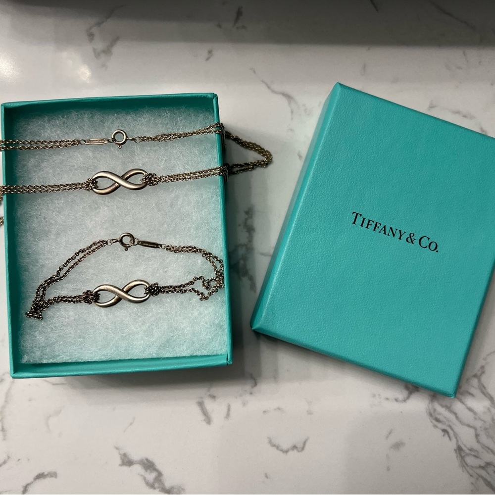 Tiffany & Co. infinity necklace and bracelet